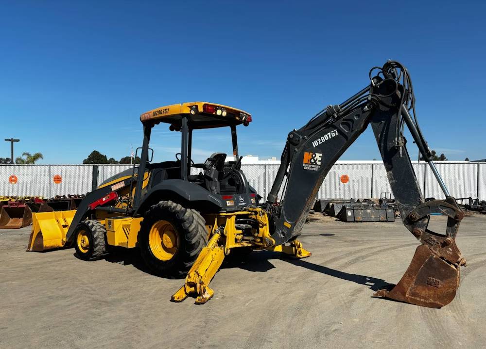 
								2019 John Deere 310EL 4WD full									