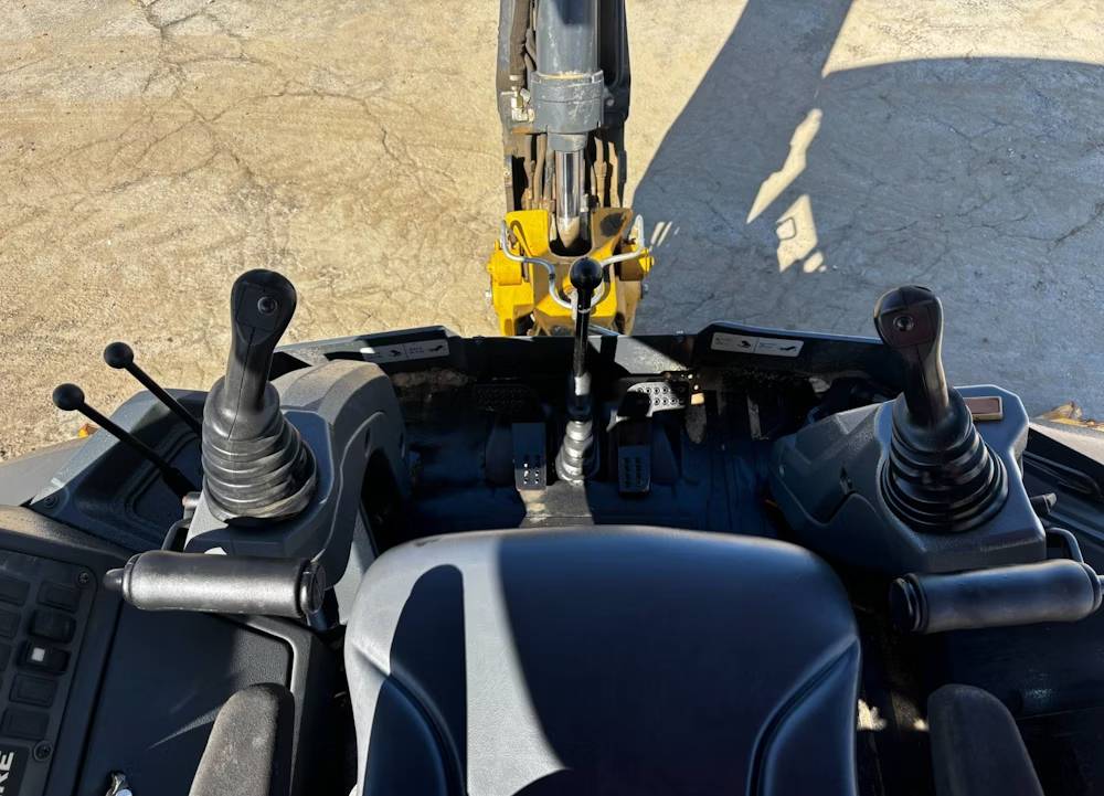 
								2019 John Deere 310EL 4WD full									