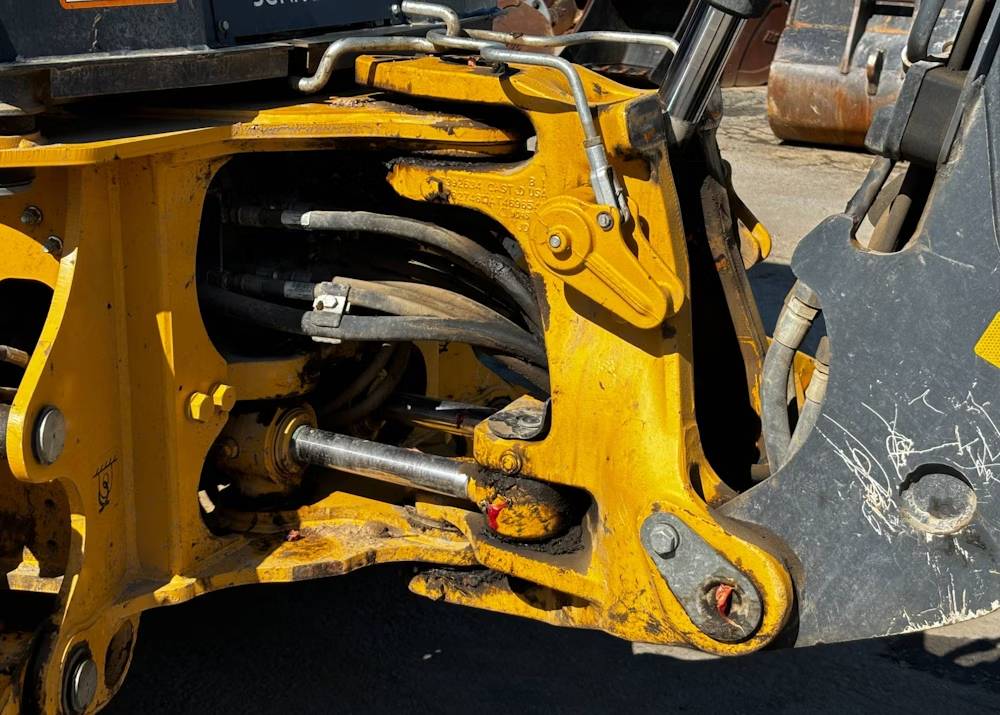
								2019 John Deere 310EL 4WD full									