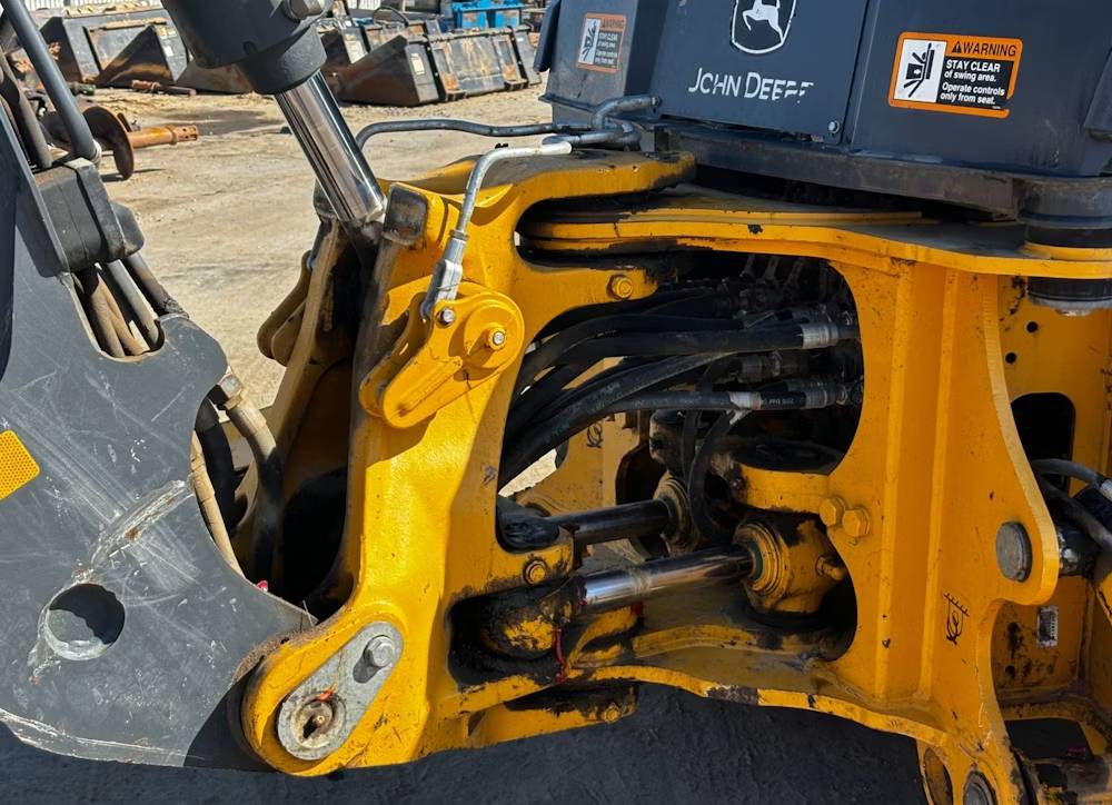 
								2019 John Deere 310EL 4WD full									