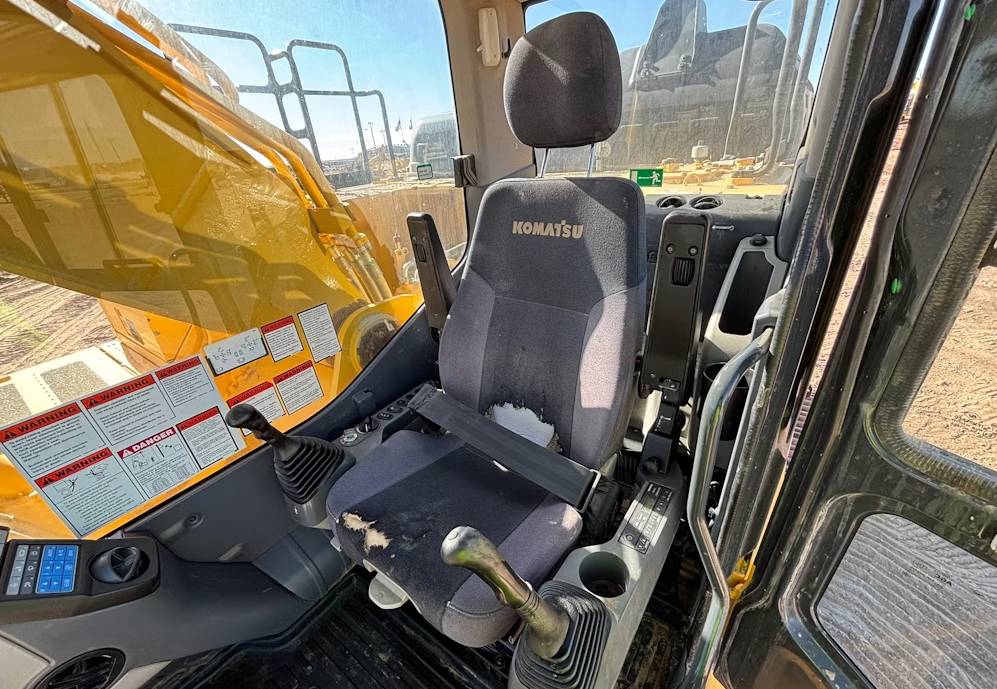 
								2019 Komatsu PC360LC-11 Hydraulic Excavator Trackhoe AC Cab full									