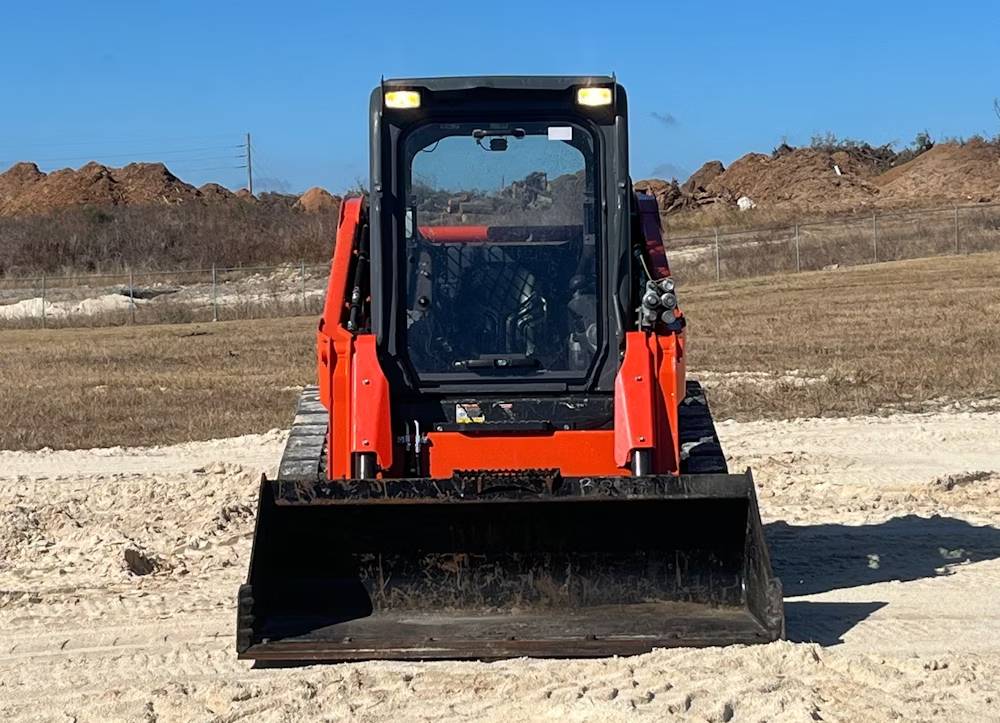 
								2024 Kubota SVL65-2 full									