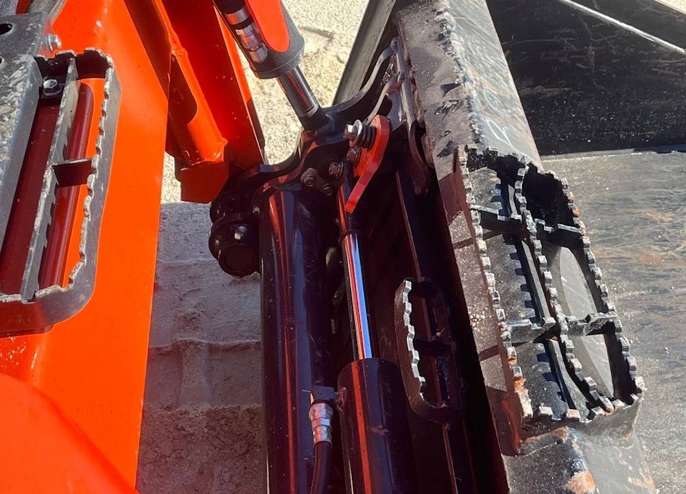 
								2024 Kubota SVL65-2 full									