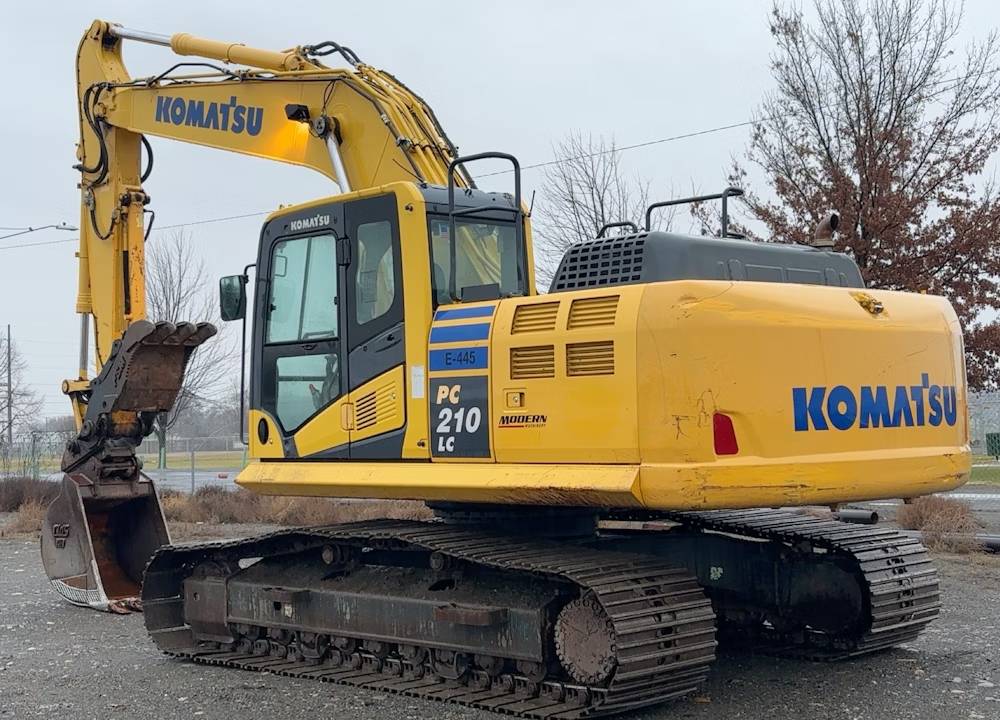 
								2016 Komatsu PC210LC-10 Hydraulic Excavator Trackhoe Cab Thumb Bucket full									