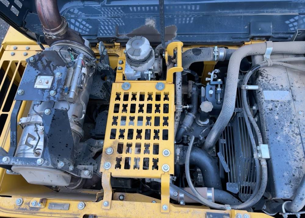 
								2016 Komatsu PC210LC-10 Hydraulic Excavator Trackhoe Cab Thumb Bucket full									