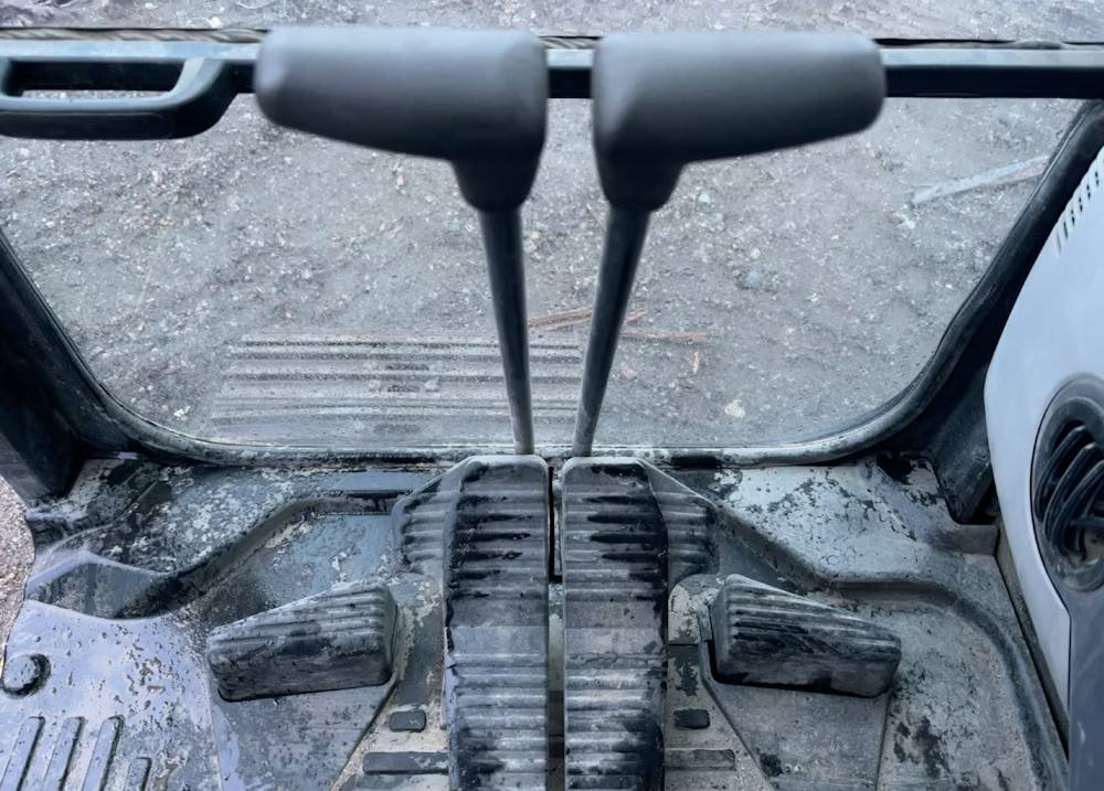 
								2016 Komatsu PC210LC-10 Hydraulic Excavator Trackhoe Cab Thumb Bucket full									