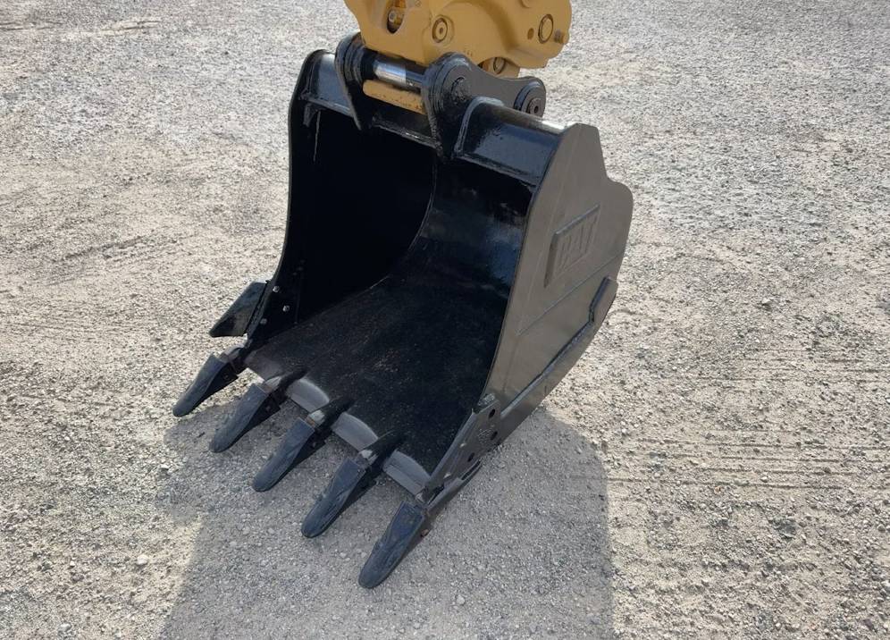
								2017 Caterpillar 305.5E2 Mini Excavator Crawler Trackhoe Dozer Cab AC full									