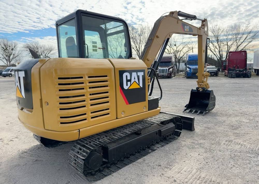 
								2017 Caterpillar 305.5E2 Mini Excavator Crawler Trackhoe Dozer Cab AC full									