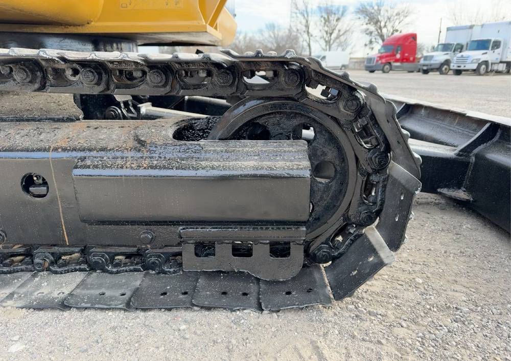 
								2017 Caterpillar 305.5E2 Mini Excavator Crawler Trackhoe Dozer Cab AC full									