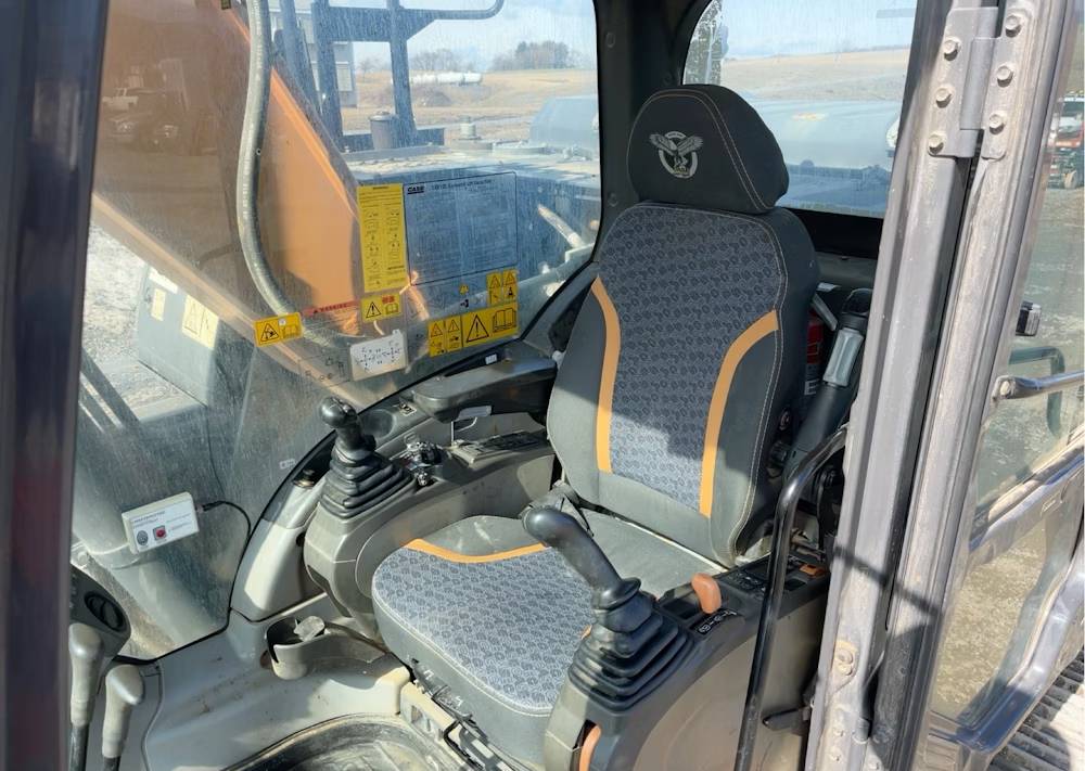 
								2018 Case CX210D Hydraulic Excavator Aux Hyd Thumb Tractor Bucket Cab full									