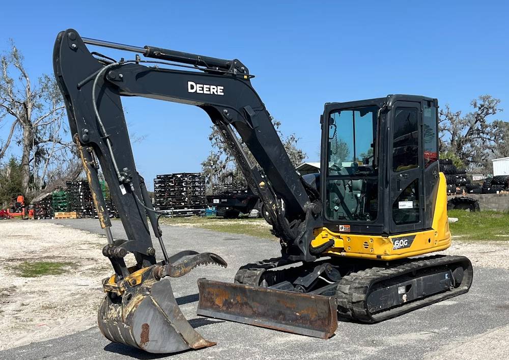 
								2023 John Deere 60G Excavator Backhoe Aux Hyd Thumb Bucket Cab Dozer full									