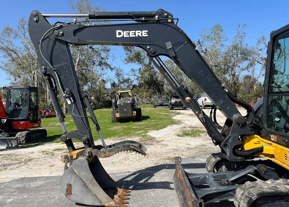 
								2023 John Deere 60G Excavator Backhoe Aux Hyd Thumb Bucket Cab Dozer full									