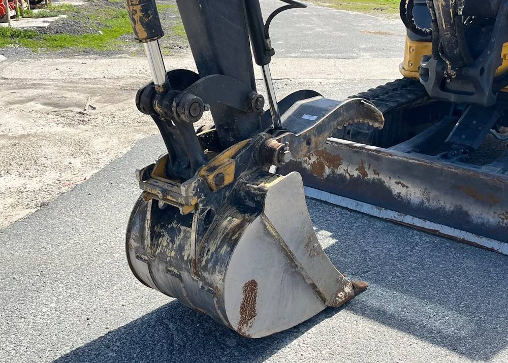 
								2023 John Deere 60G Excavator Backhoe Aux Hyd Thumb Bucket Cab Dozer full									