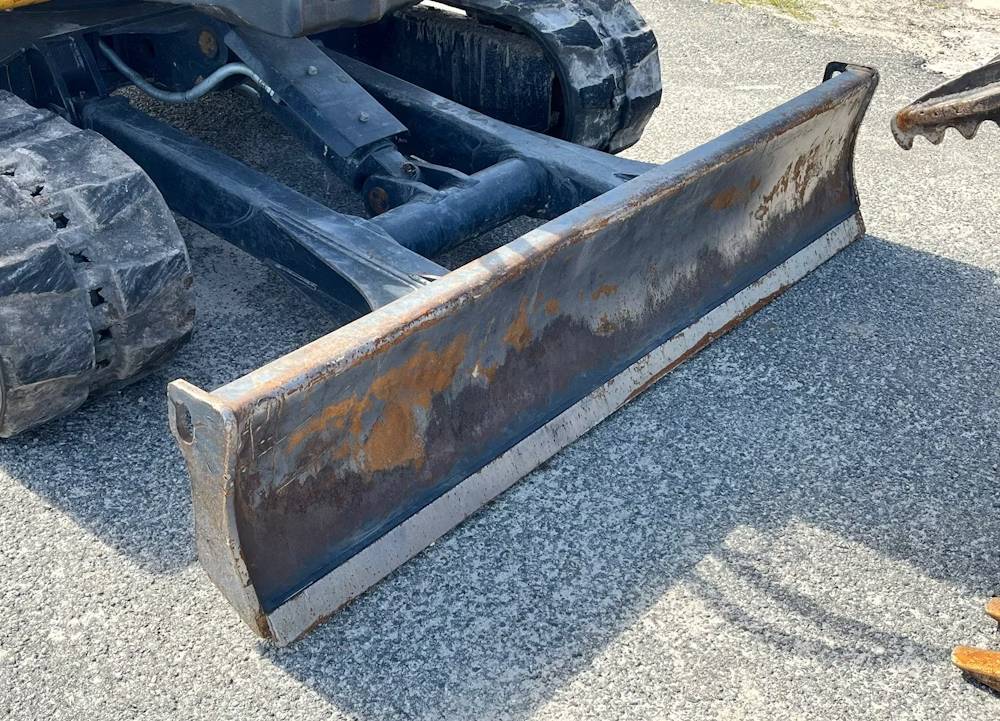 
								2023 John Deere 60G Excavator Backhoe Aux Hyd Thumb Bucket Cab Dozer full									