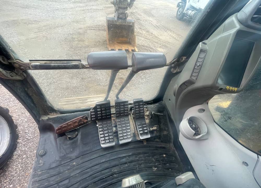 
								2016 John Deere 130G Excavator Trackhoe Cab Aux Hyd Thumb QC full									