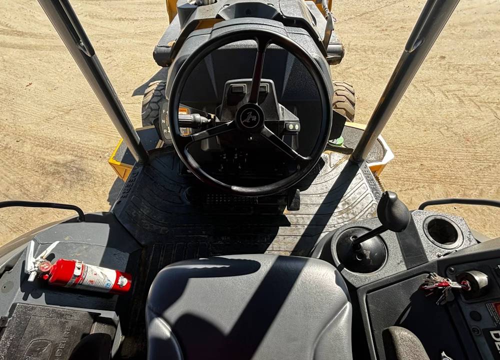 
								2019 John Deere 310EL 4WD full									