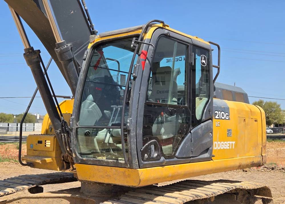 
								2019 John Deere 210G Excavator Trackhoe Backhoe Aux Hyd Thumb Bucket full									