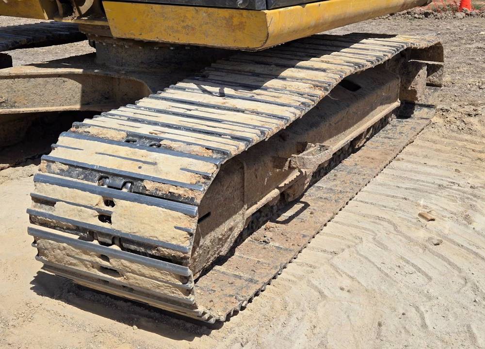 
								2019 John Deere 210G Excavator Trackhoe Backhoe Aux Hyd Thumb Bucket full									