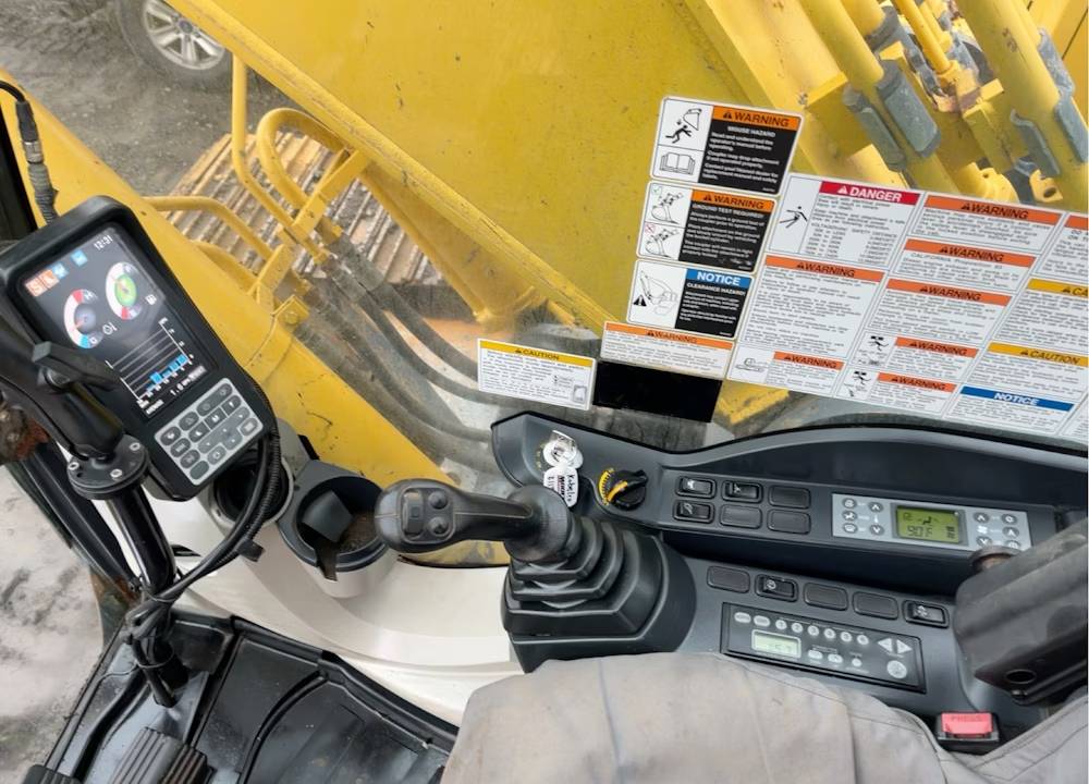 
								2014 Kobelco SK260LC-9 Excavator Trackhoe Thumb Aux Hyd QC Buckets AC full									