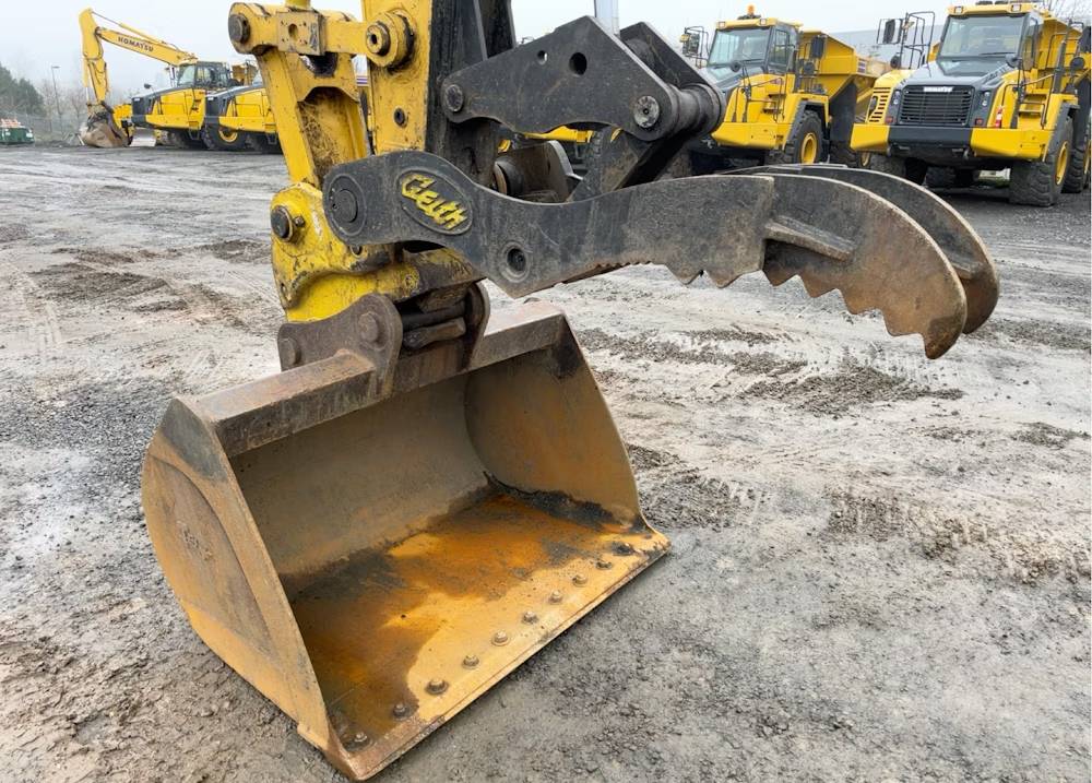
								2014 Kobelco SK260LC-9 Excavator Trackhoe Thumb Aux Hyd QC Buckets AC full									