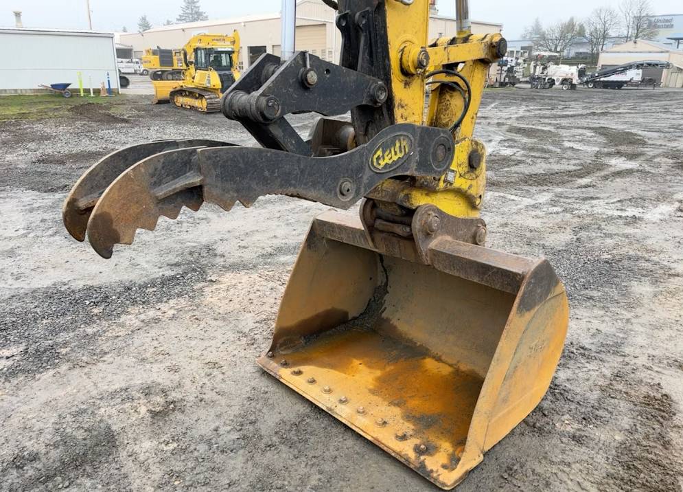 
								2014 Kobelco SK260LC-9 Excavator Trackhoe Thumb Aux Hyd QC Buckets AC full									