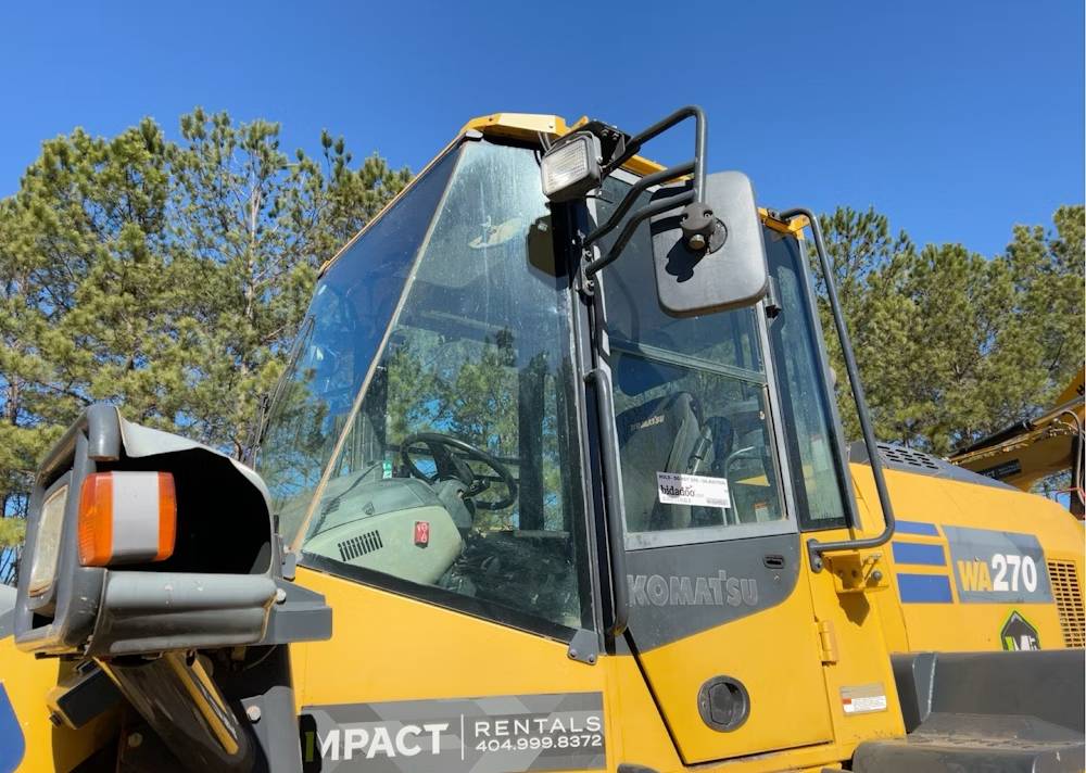 
								2020 Komatsu WA270-8 Articulating Wheel Loader Tractor A/C Bucket Forks full									