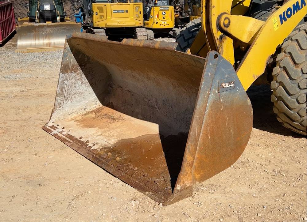 
								2020 Komatsu WA270-8 Articulating Wheel Loader Tractor A/C Bucket Forks full									
