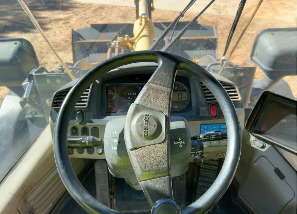 
								2020 Komatsu WA270-8 Articulating Wheel Loader Tractor A/C Bucket Forks full									