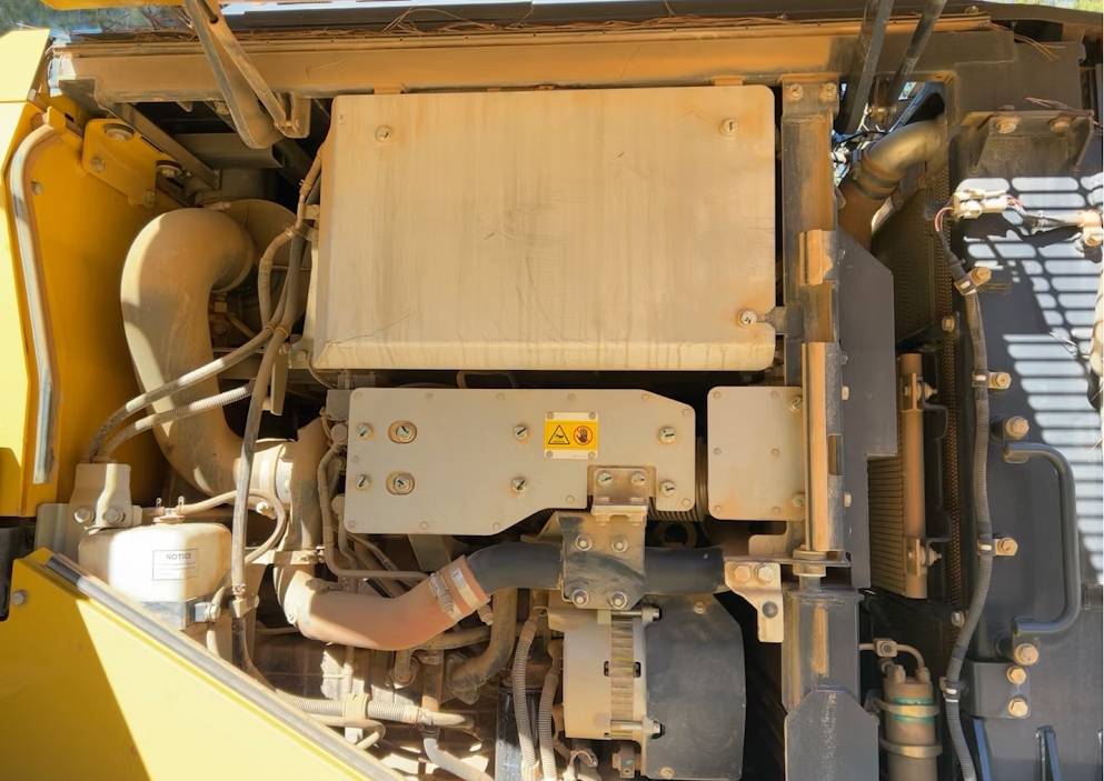 
								2020 Komatsu WA270-8 Articulating Wheel Loader Tractor A/C Bucket Forks full									