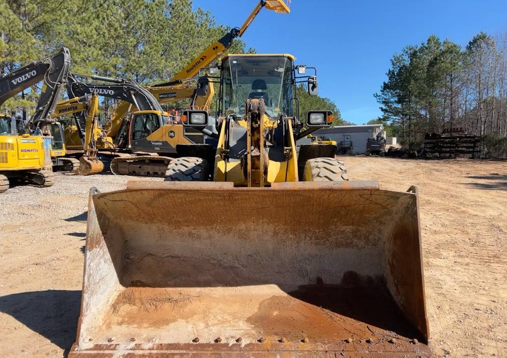 
								2020 Komatsu WA270-8 Articulating Wheel Loader Tractor A/C Bucket Forks full									