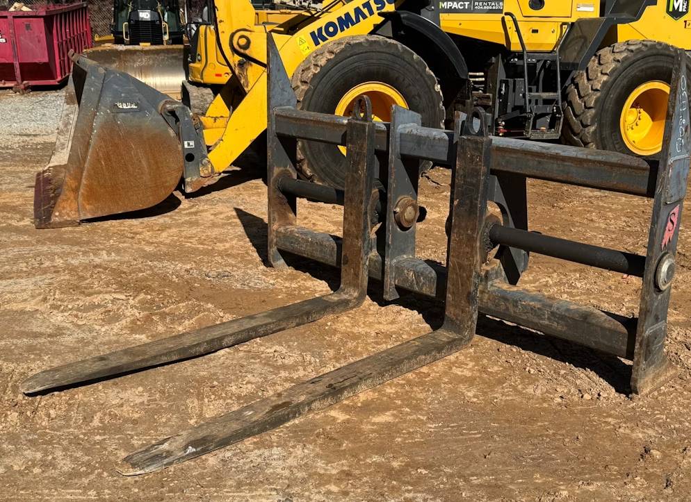 
								2020 Komatsu WA270-8 Articulating Wheel Loader Tractor A/C Bucket Forks full									