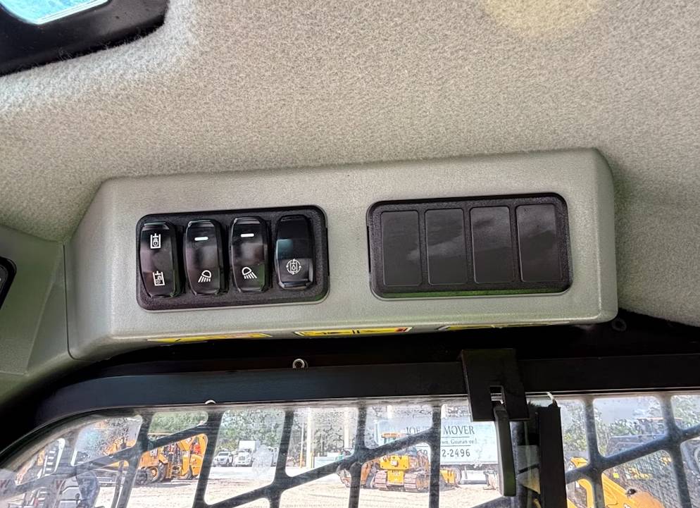 
								2022 Caterpillar 279D3 Skid Steer Track Loader Cab Mulcher High Flow Hyd full									