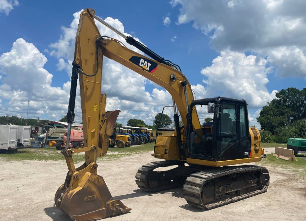 
								2017 Caterpillar 311FLRR Excavator Trackhoe Cab A/C Bucket Thumb CAT full									