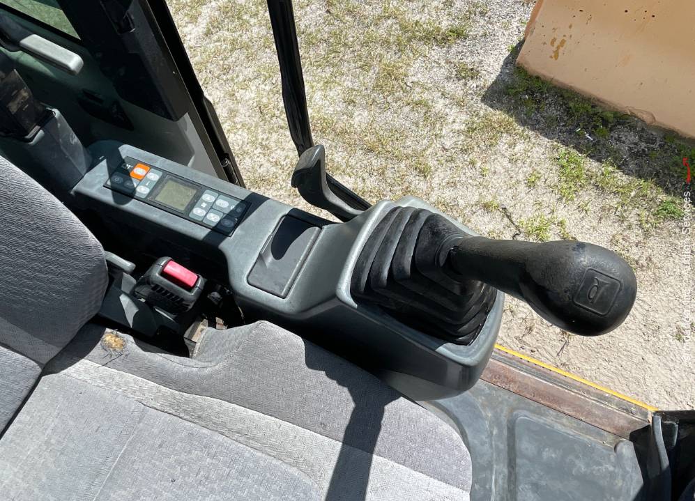 
								2017 Caterpillar 311FLRR Excavator Trackhoe Cab A/C Bucket Thumb CAT full									