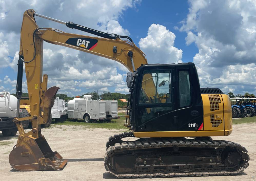 
								2017 Caterpillar 311FLRR Excavator Trackhoe Cab A/C Bucket Thumb CAT full									