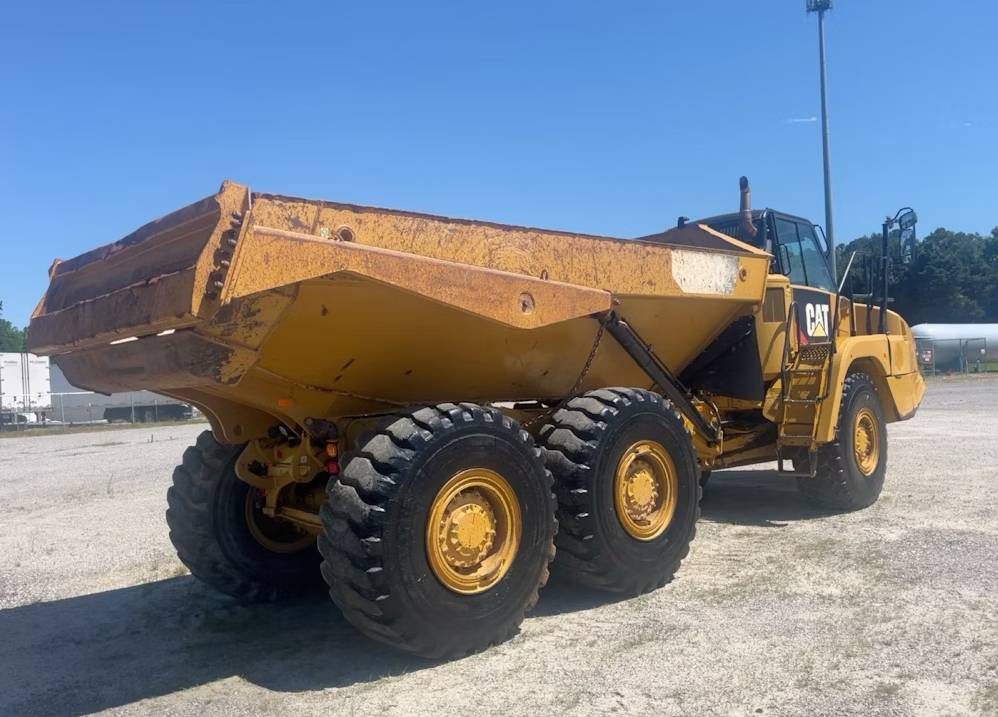 
								2017 Caterpillar 725C2 6X6 26.5 Ton Articulated Off Road Dump Truck ADT full									