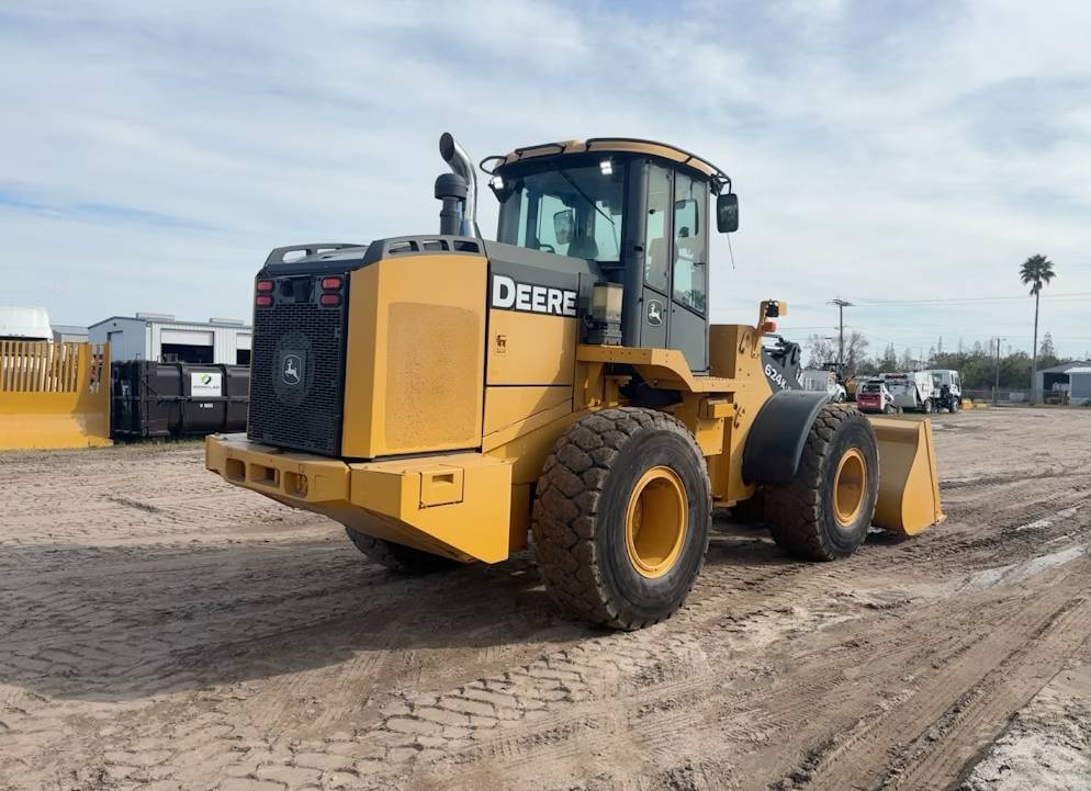 
								2018 John Deere 624K Series II Wheel Loader Tractor AC Cab Ride Control full									