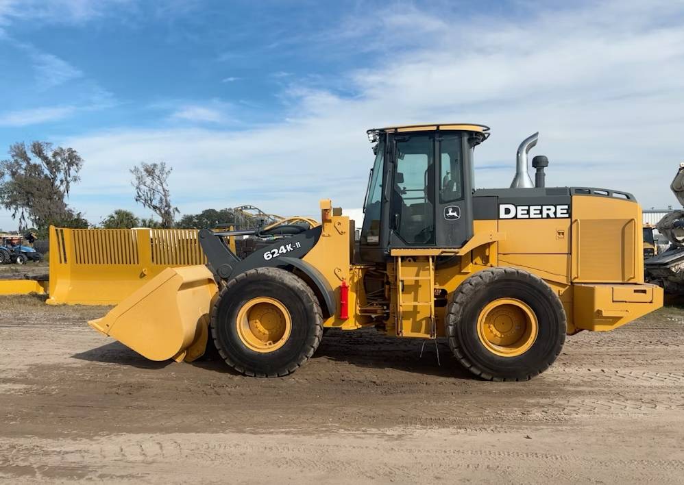 
								2018 John Deere 624K Series II Wheel Loader Tractor AC Cab Ride Control full									