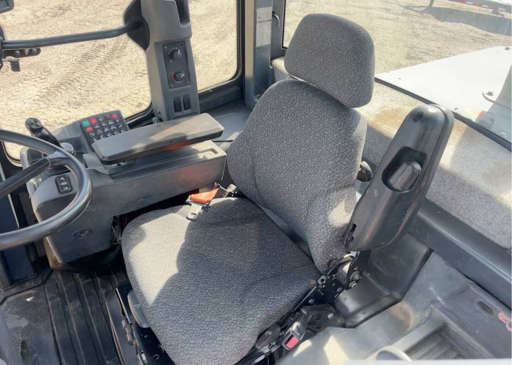 
								2015 John Deere 524K Articulated Wheel Loader full									