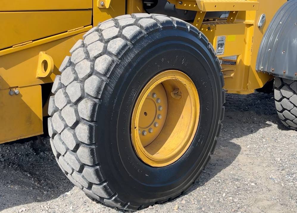 
								2015 John Deere 524K Articulated Wheel Loader full									
