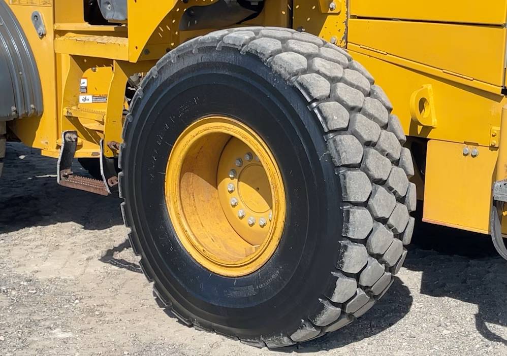 
								2015 John Deere 524K Articulated Wheel Loader full									