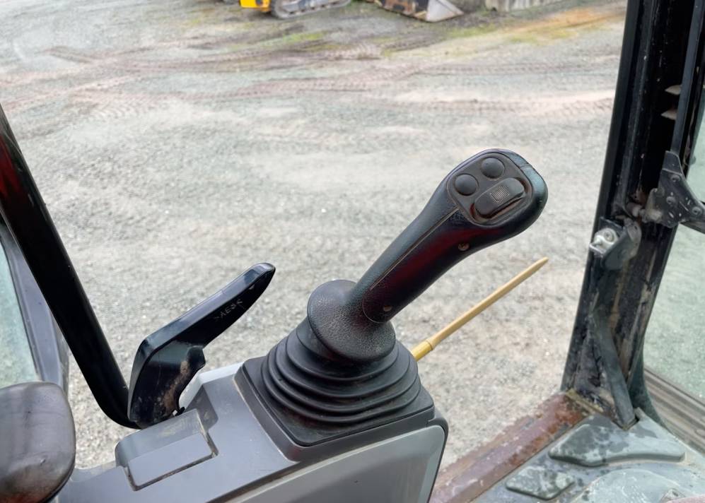 
								2014 Caterpillar 320ELRR Excavator Trackhoe Aux Hyd Thumb QC CAT Bucket full									
