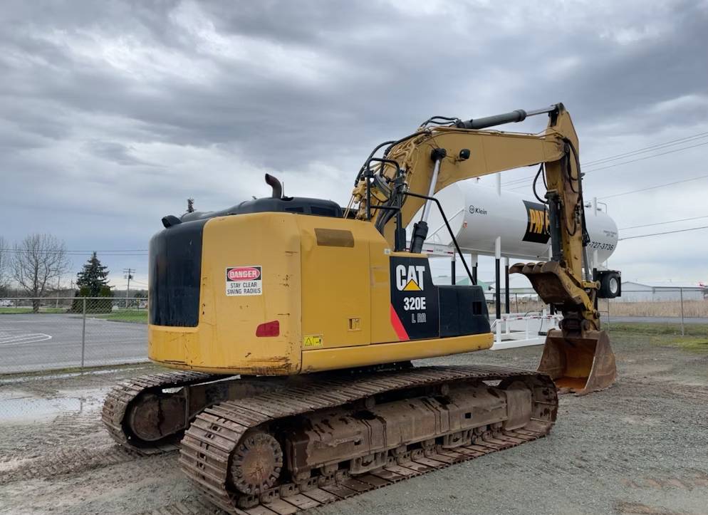 
								2014 Caterpillar 320ELRR Excavator Trackhoe Aux Hyd Thumb QC CAT Bucket full									