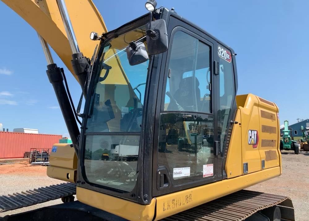 
								2021 Caterpillar 320GC Excavator Trackhoe Cab AC Thumb Aux CAT Bucket full									