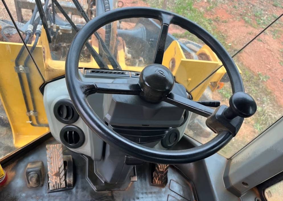 
								2019 John Deere 544L Articulating Wheel Loader Tractor Cab Forks full									