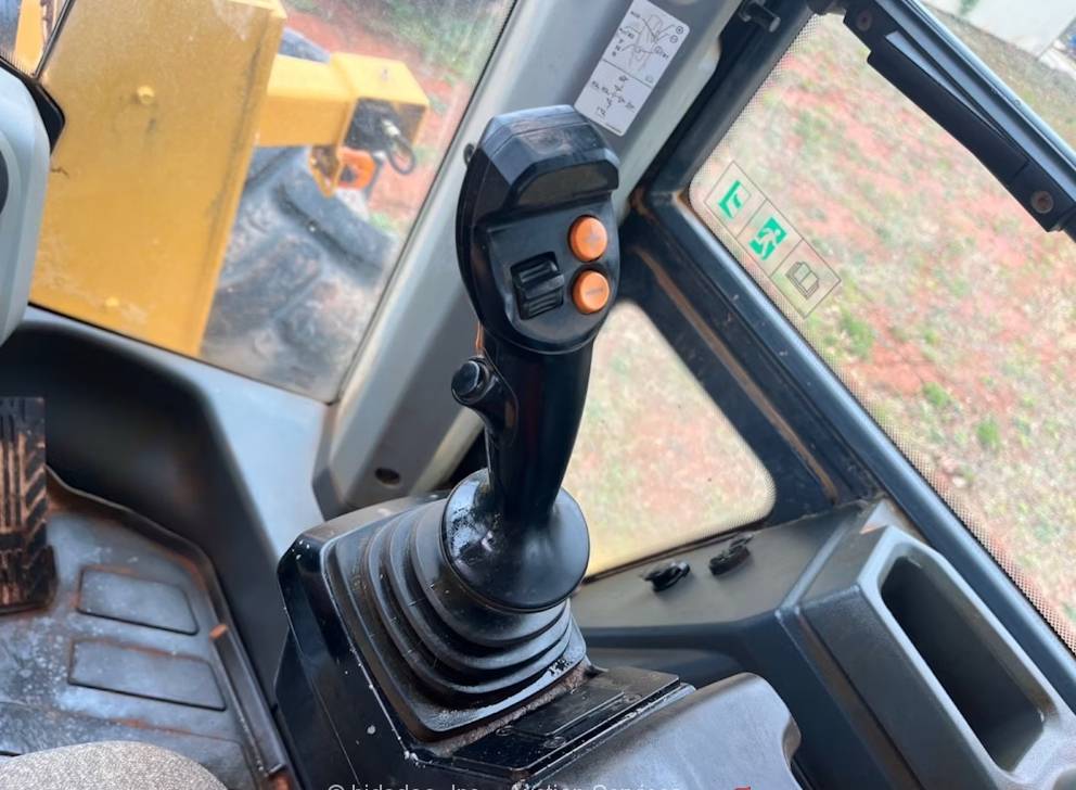 
								2019 John Deere 544L Articulating Wheel Loader Tractor Cab Forks full									