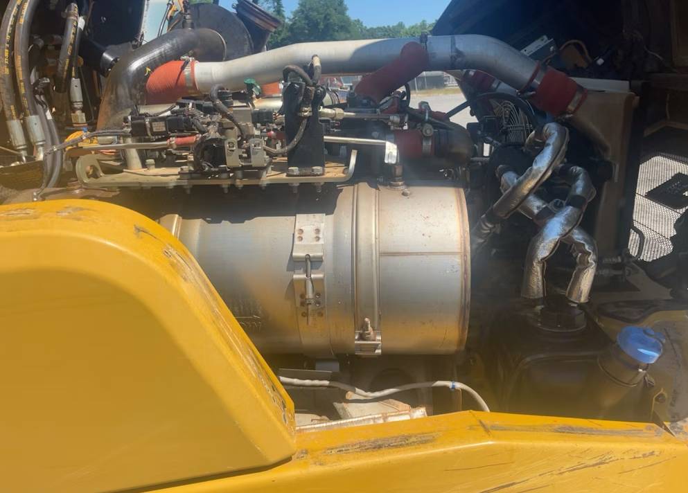 
								2017 Caterpillar 725C2 6X6 26.5 Ton Articulated Off Road Dump Truck ADT full									