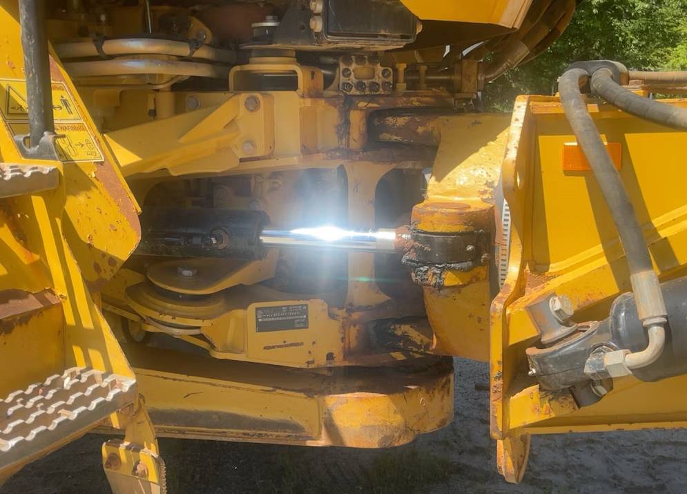 
								2017 Caterpillar 725C2 6X6 26.5 Ton Articulated Off Road Dump Truck ADT full									