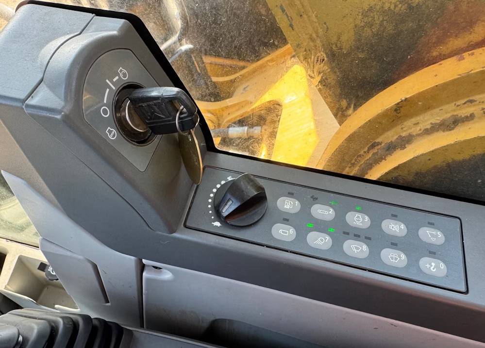 
								2014 Caterpillar 329EL Hydraulic Excavator Tractor Aux Hyd Thumb Bucket full									