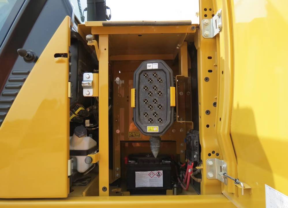 
								2023 Caterpillar 320GC Excavator Crawler Trackhoe A/C Aux Hyd Q/C full									